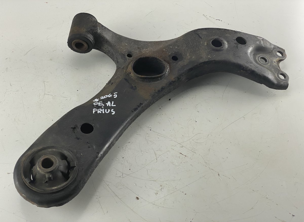 Toyota Prius Front Axle Track Control Arm lower Right TOYOTA PRIUS III (XW30) (2009-2015) Front Axle ...