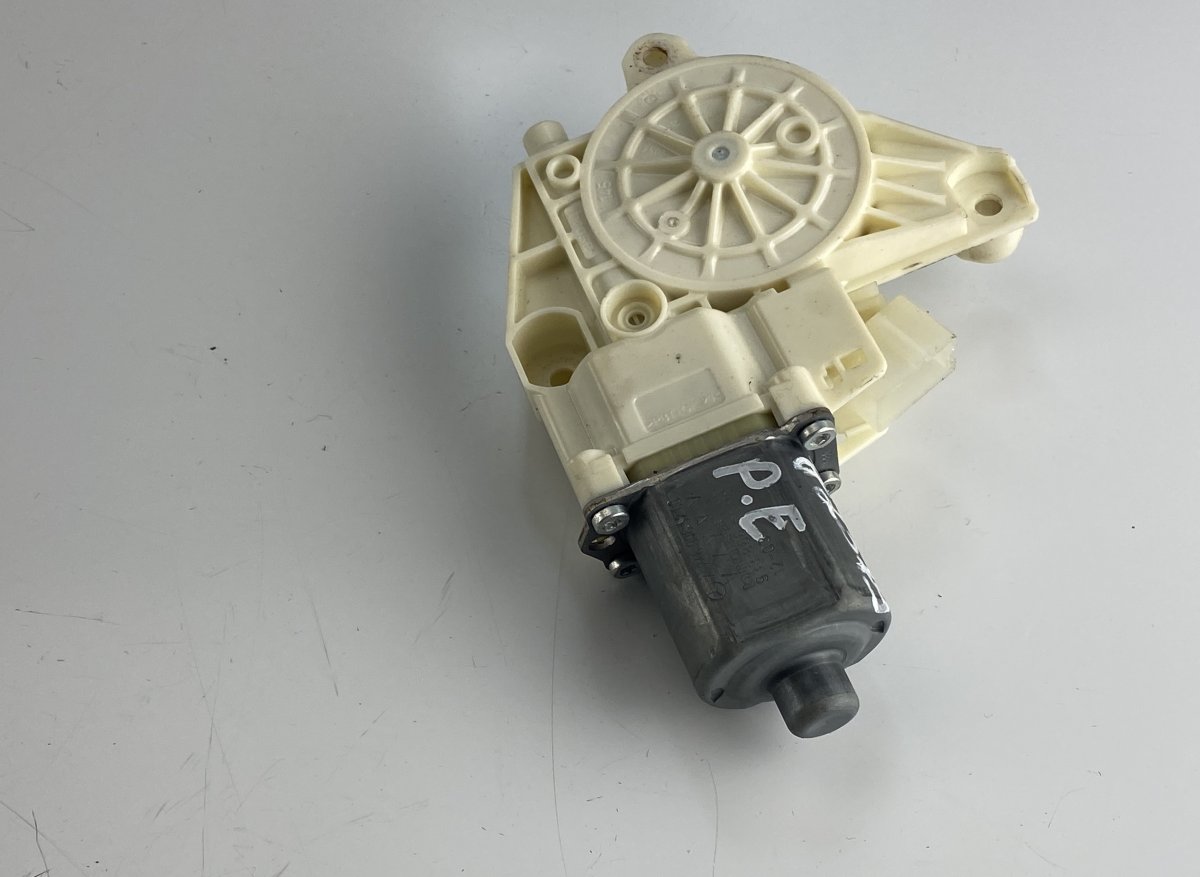 Mercedes-Benz A (W169) Window Regulator Motor Front Right MERCEDES-BENZ B-CLASS (W246, W242) (2011-2018) ...