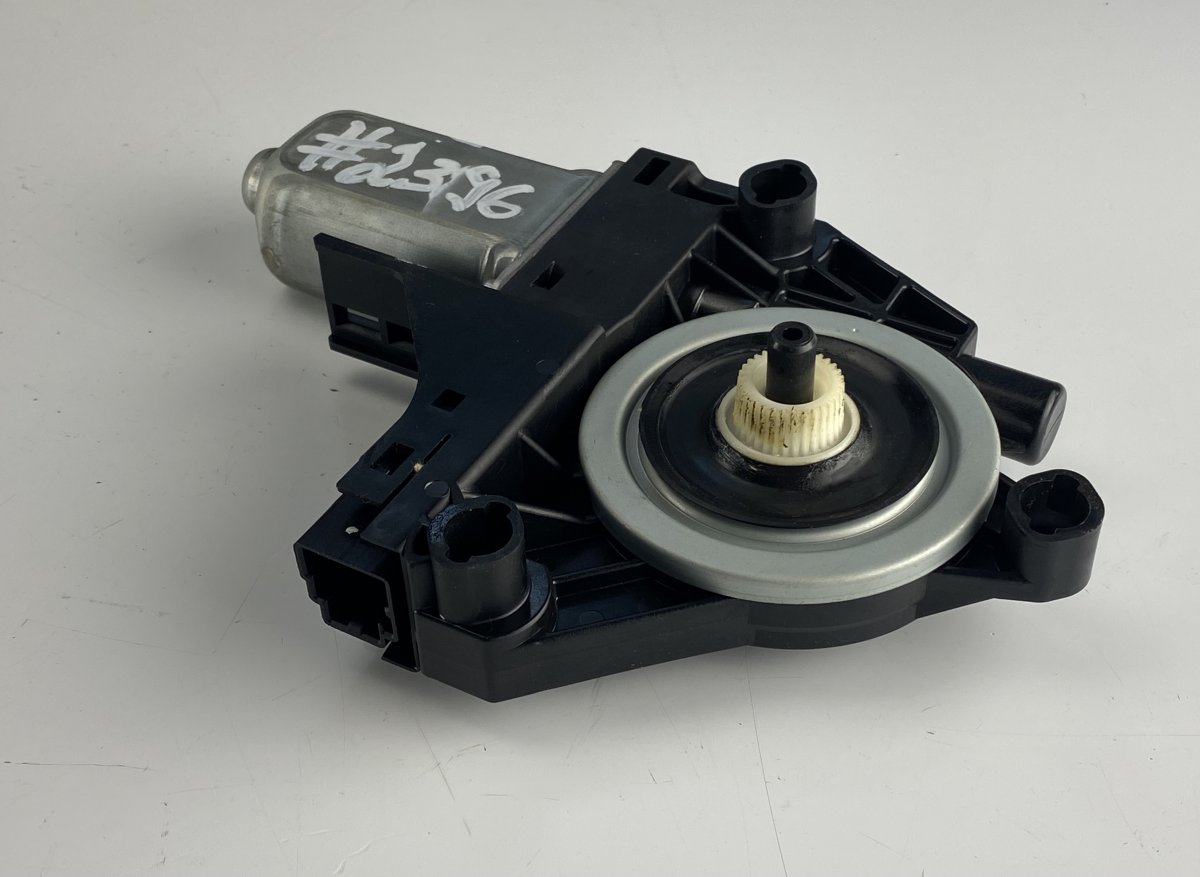 Volvo XC60 Front Right Window Regulator Motor VOLVO XC60 I (2009-2017) Front Right Window Reg...
