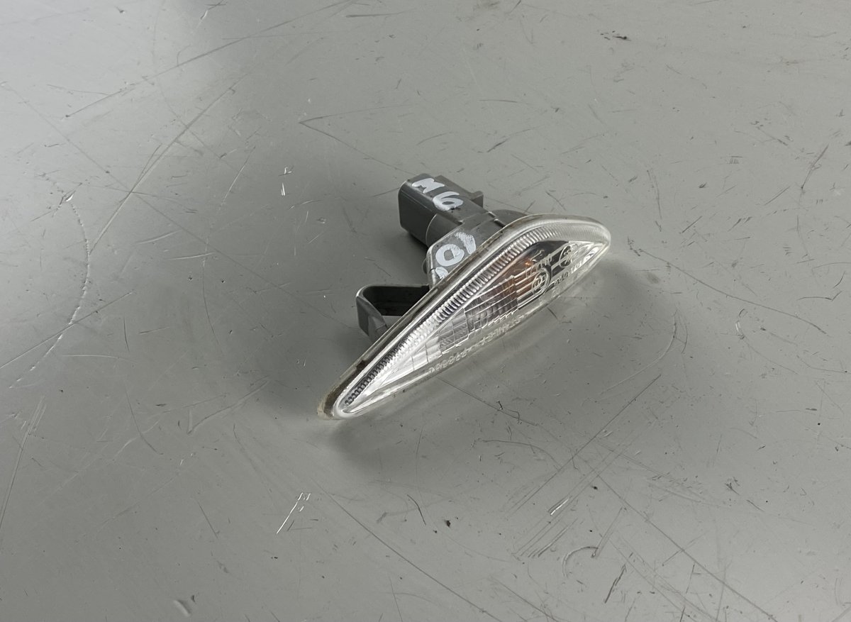 Mazda 6 (GH) Fender small indicator front left MAZDA 6 (GH) (2007-2012) Fender small indicator...