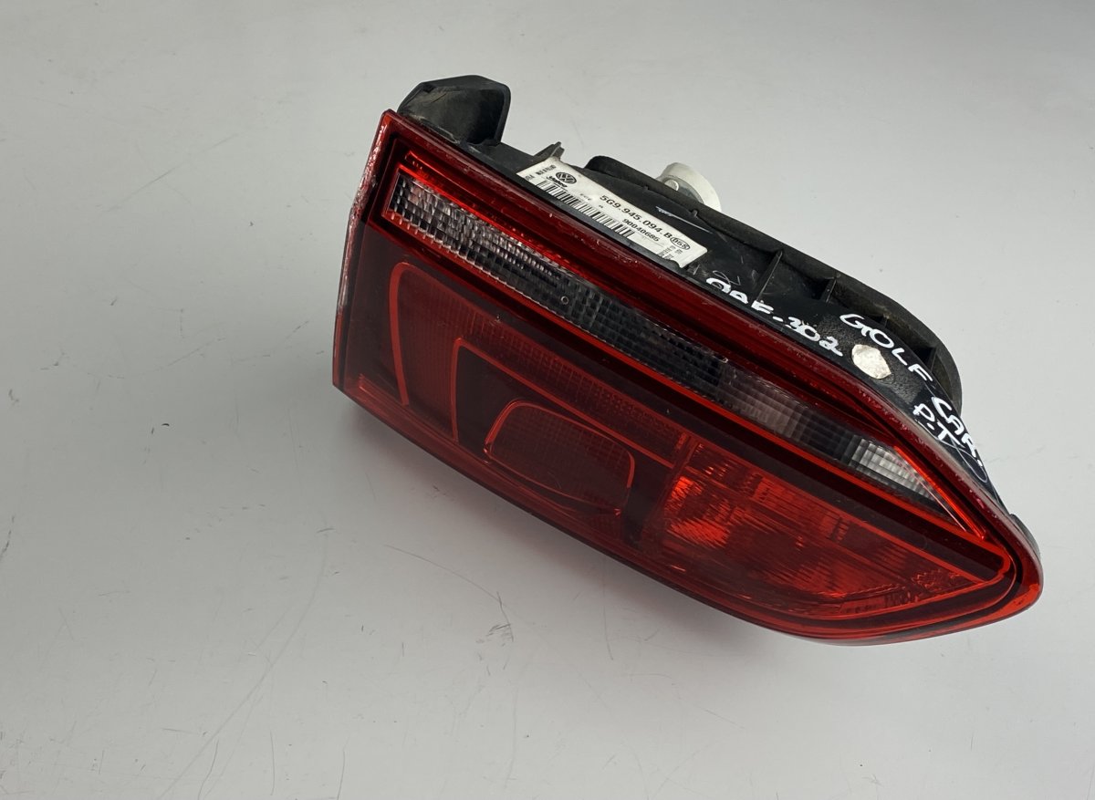 Volkswagen Golf 7 Inner tail light, right VW GOLF VII (5G1, BA5, BV5, BQ1, BE) (2012-2020...