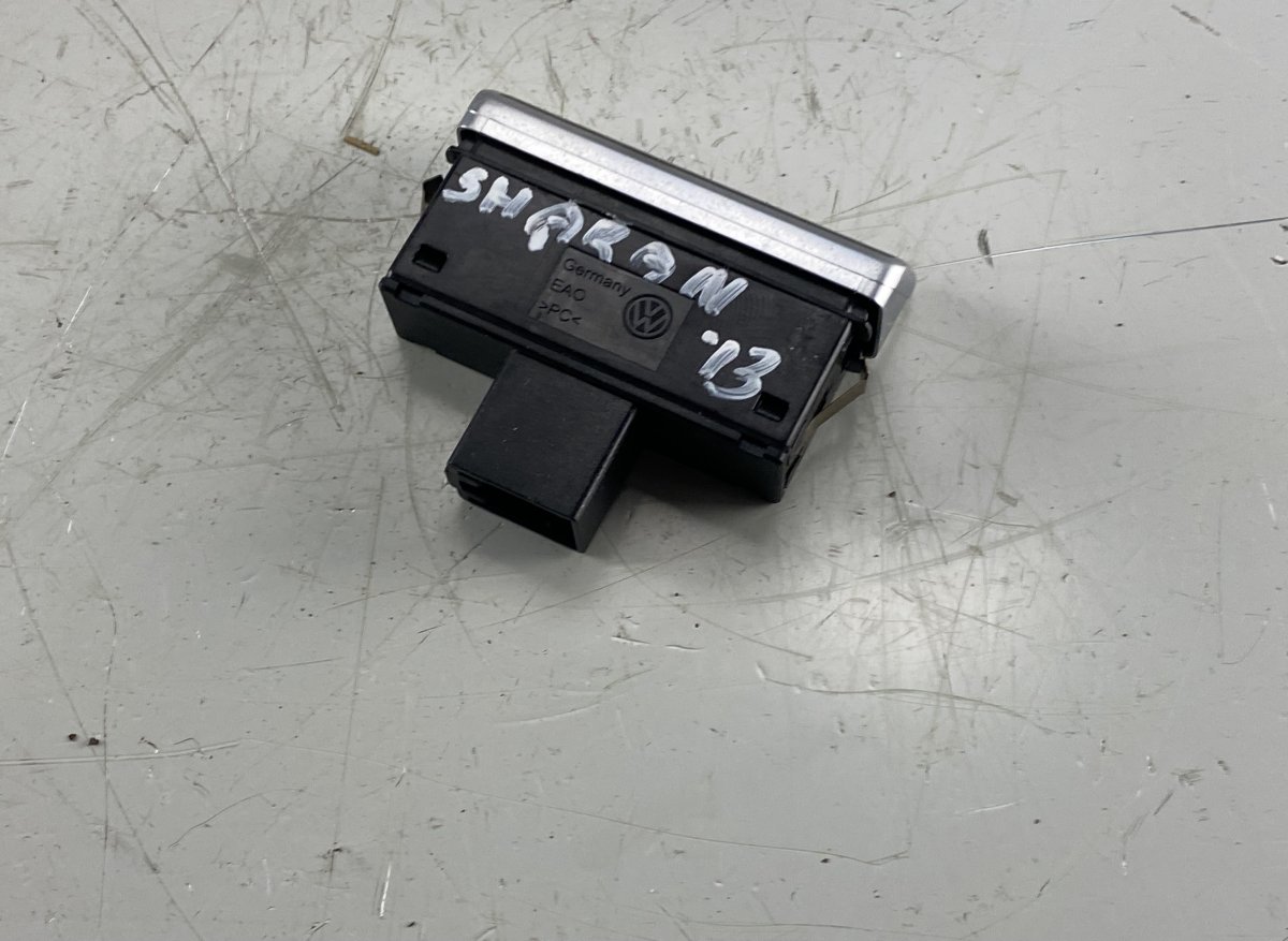 Volkswagen Sharan Hazard switch VW SHARAN II (7N) (2010-2022) Hazard switch 125...