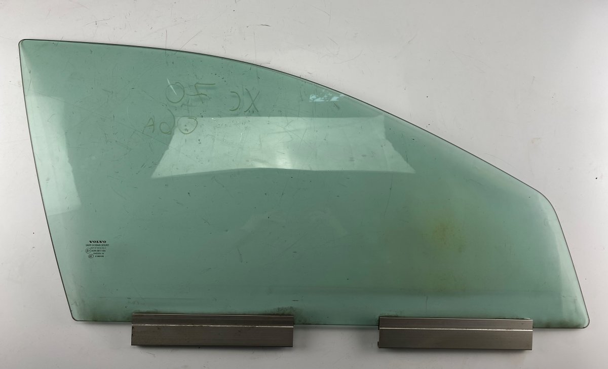 Volvo V70 Door window glass front right VOLVO V70 II / XC70 I (P80) (2000-2007) Door wi...