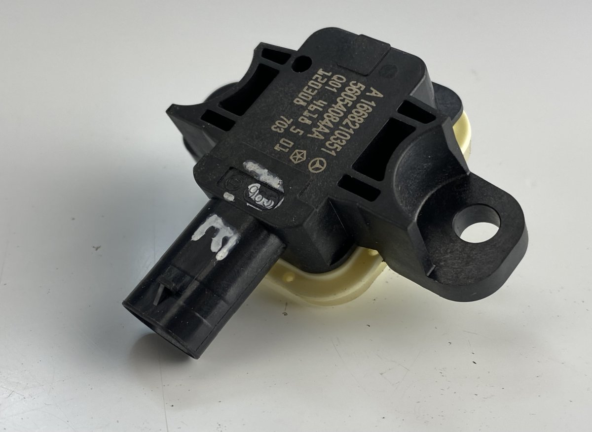 Mercedes-Benz A (W169) Airbag crash sensor, right MERCEDES-BENZ B-CLASS (W246, W242) (2011-2018) ...