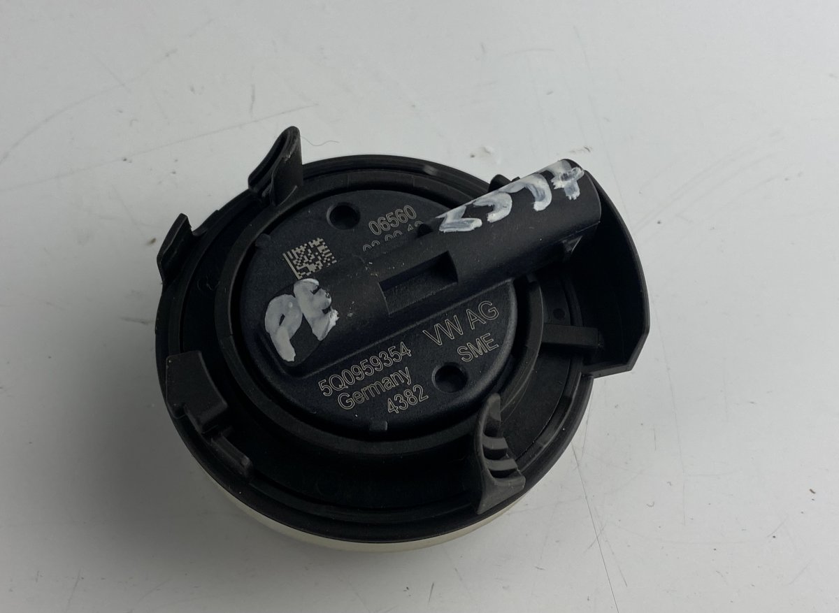 Volkswagen Golf 7 Airbag crash sensor, right VW GOLF VII (5G1, BA5, BV5, BQ1, BE) (2012-2020...