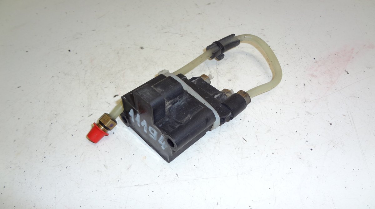 Mercedes-Benz A (W169) Air suspension valve block MERCEDES-BENZ E-CLASS (W212) (2009-2016) Air su...