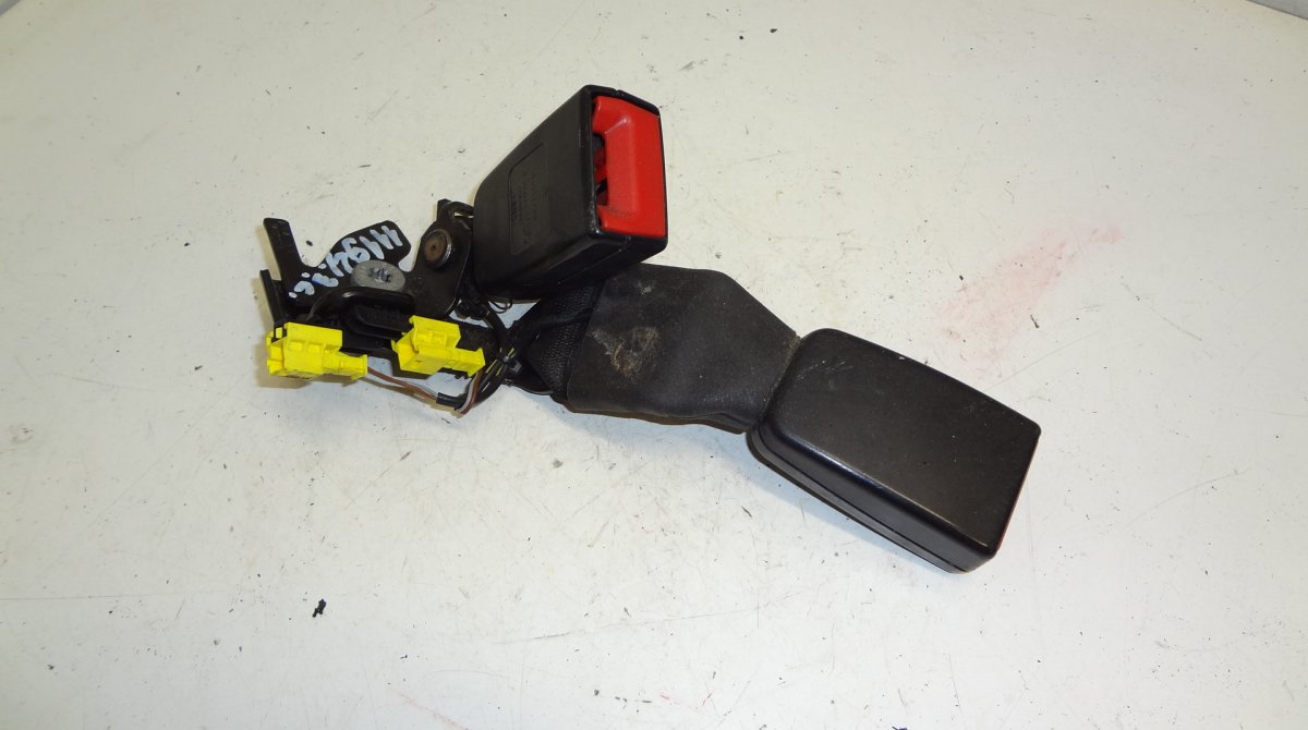 Mercedes-Benz A (W169) Rear Center Seat Belt Buckle MERCEDES-BENZ E-CLASS (W212) (2009-2016) Rear C...