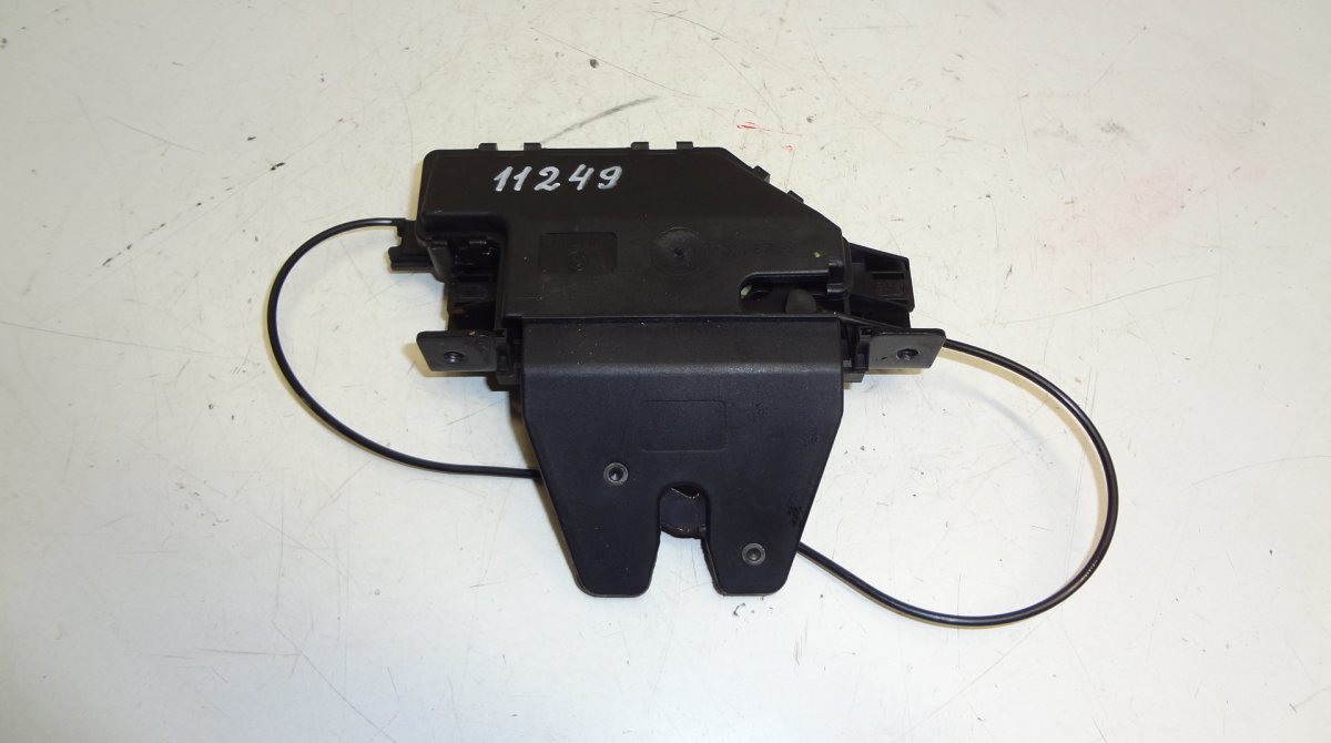 BMW 1 (E81 / E82 / E87 / E88) Boot lid / tailgate lock