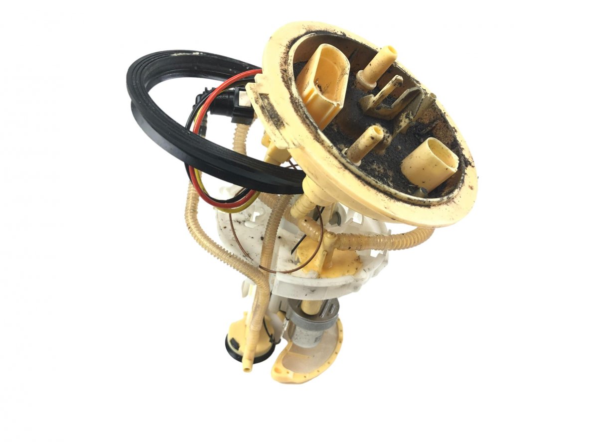 Audi A4 (B9) Fuel delivery pump AUDI A4 (8W, B9) (2015-2025) Fuel delivery pump...