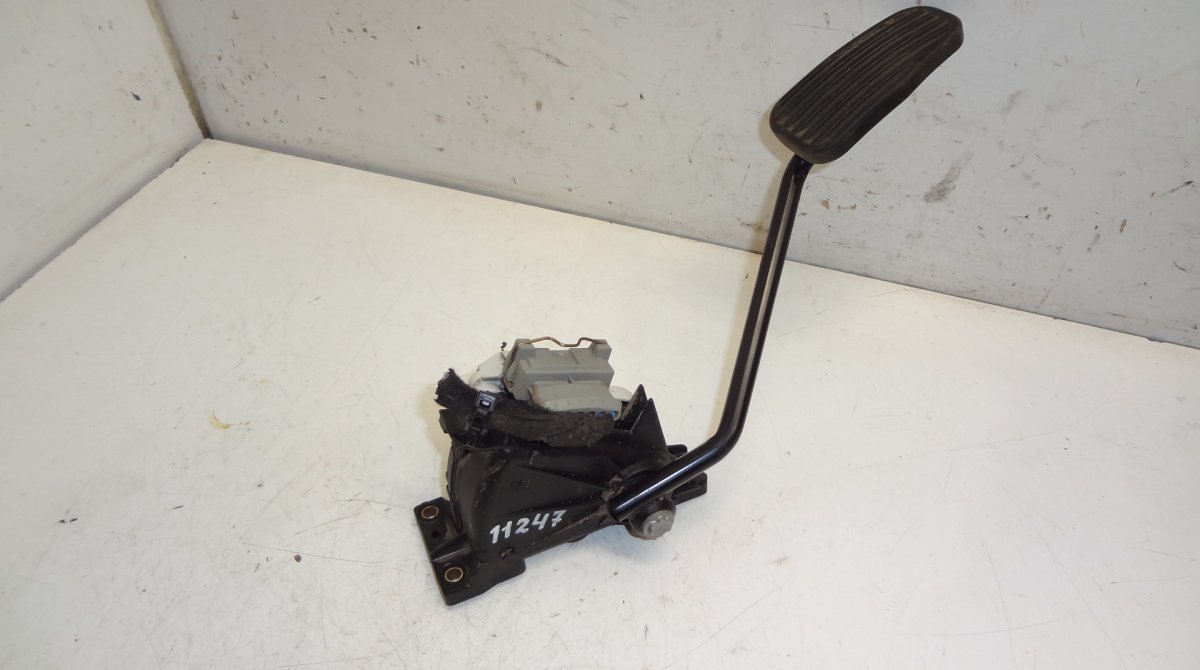 Volvo XC90 Accelerator Pedal VOLVO XC90 I (2002-2014) Accelerator Pedal 3068...