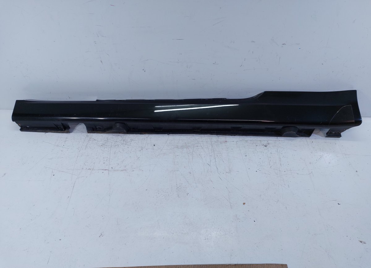 BMW 6 (E63 / E64) Left Side Skirt