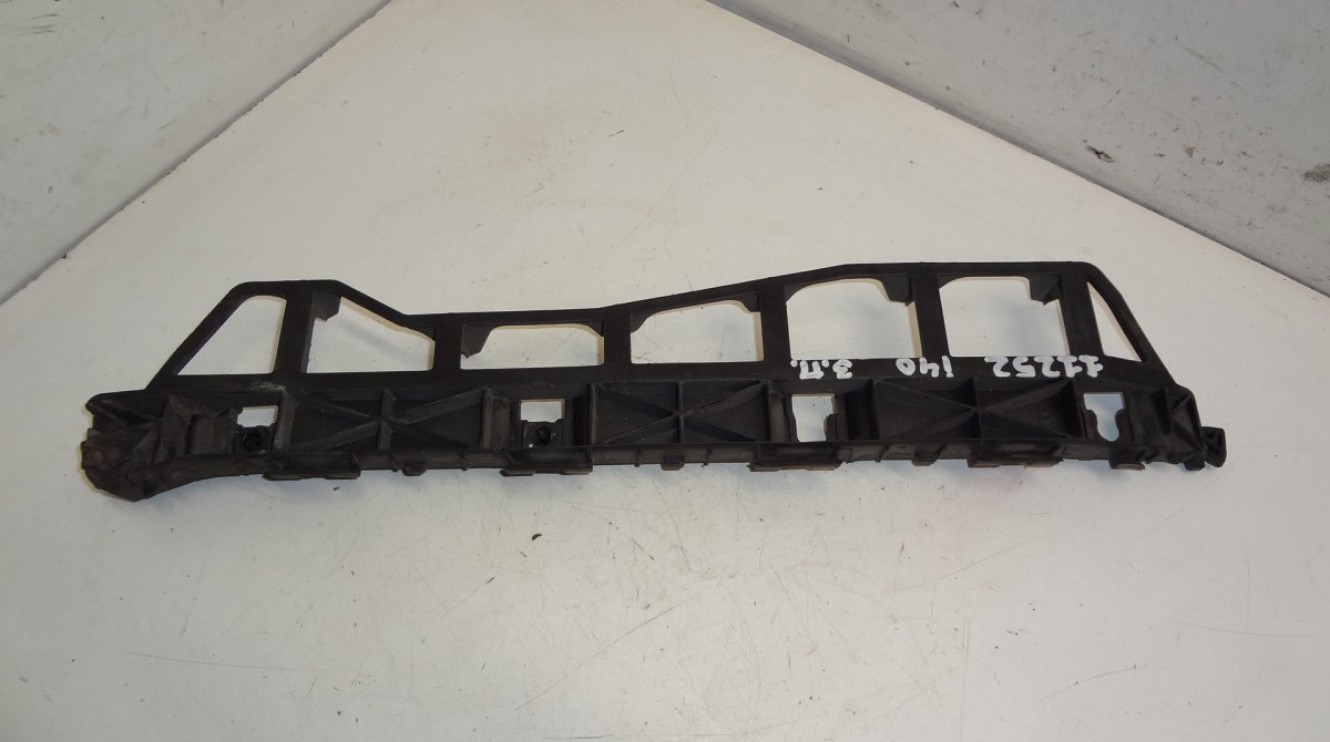 Hyundai i40 Rear bumper carrier holder on right fender HYUNDAI i40 (VF) (2011-2019) Rear bumper carrie...