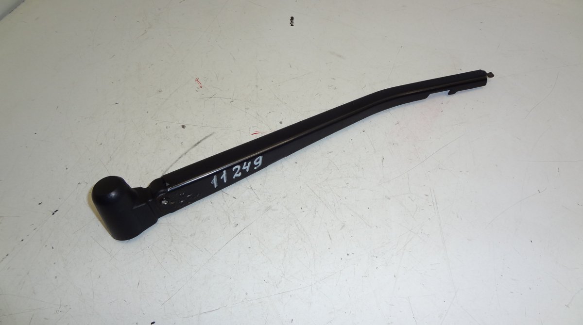 BMW 1 (E81 / E82 / E87 / E88) Rear window wiper arm