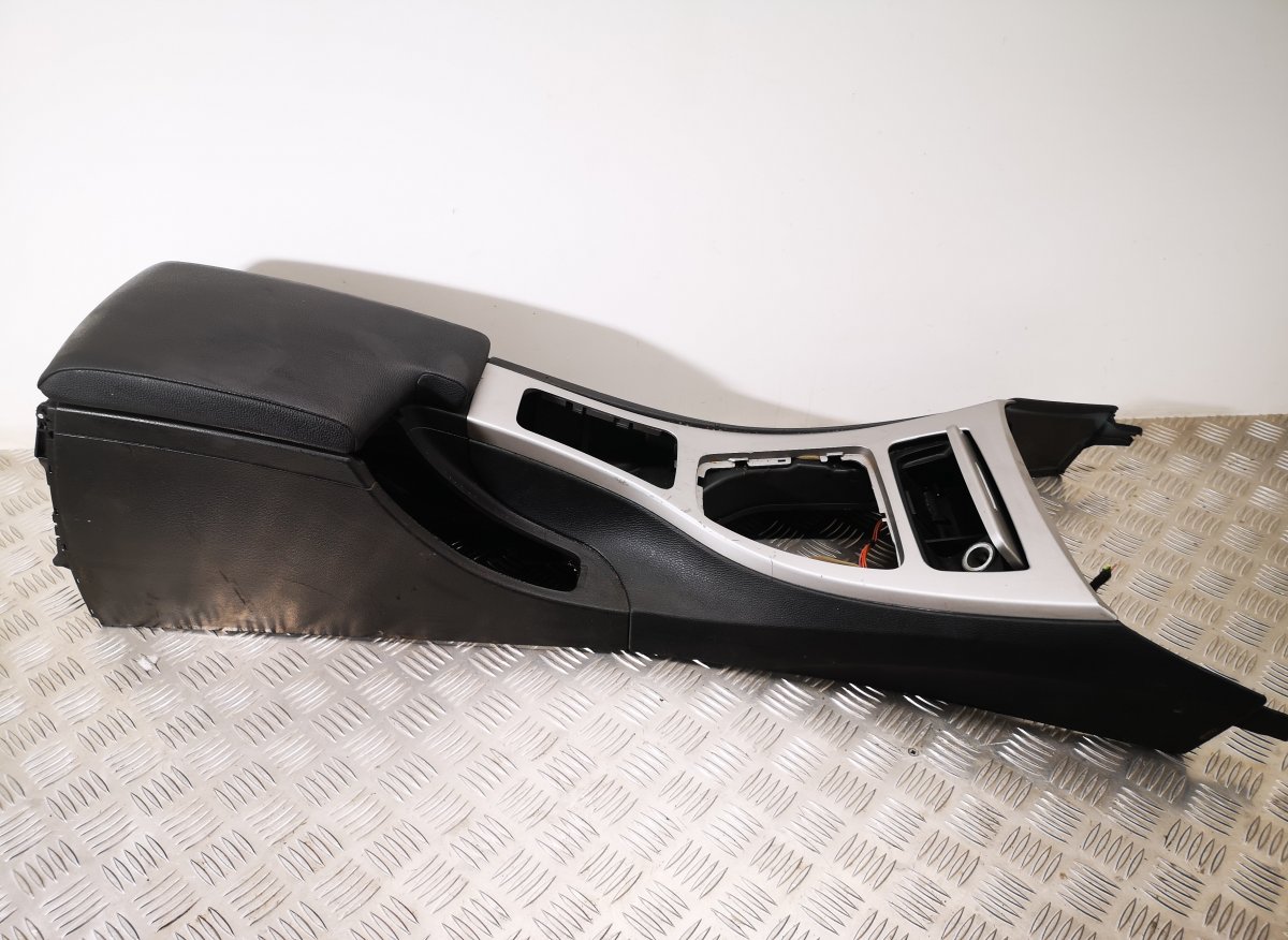 BMW 3 (E46) center console