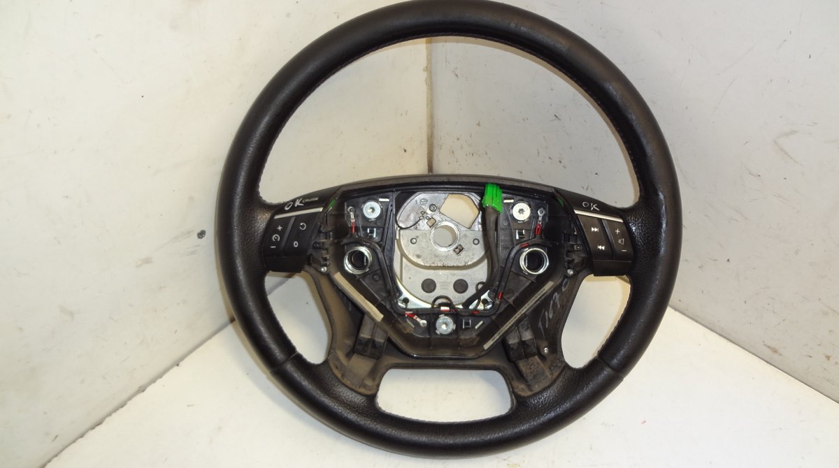 Volvo XC90 steering wheel VOLVO XC90 I (2002-2014) Steering Wheel 3072342...