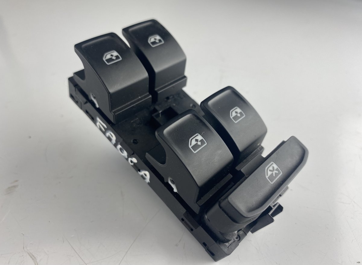 Skoda Fabia Main window switch SKODA FABIA III (NJ3) (2014-2021) Main window s...