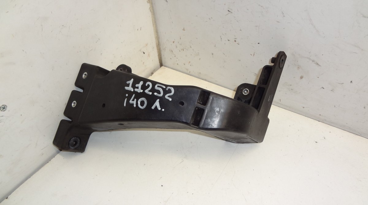 Hyundai i40 Left Headlight Mounting HYUNDAI i40 (VF) (2011-2019) Left Headlight Mou...
