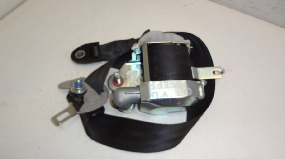 Hyundai i40 Front Left Seat Belt HYUNDAI i40 (VF) (2011-2019) Front Left Seat Be...