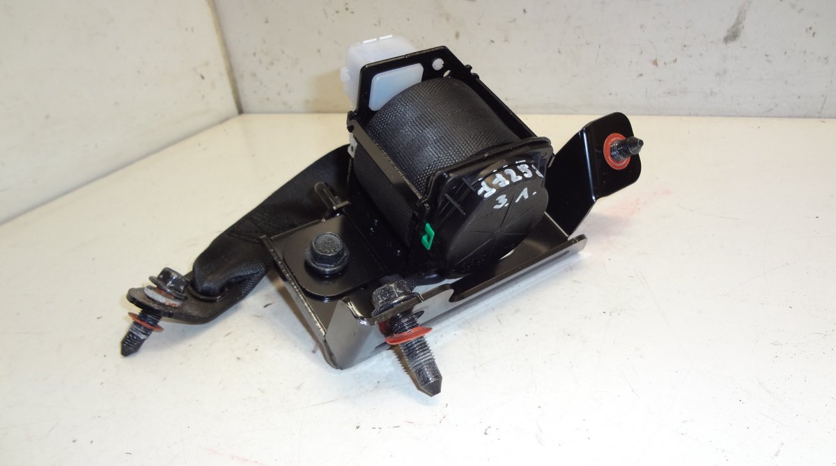 Hyundai i40 Seat belt — rear left Seat belt — rear left — HYUNDAI i40 (VF) (2011-...