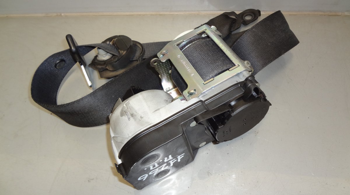 Mercedes-Benz A (W169) Seat Belt Front Right MERCEDES-BENZ ML-CLASS (W164) (2005-2011) Seat ...