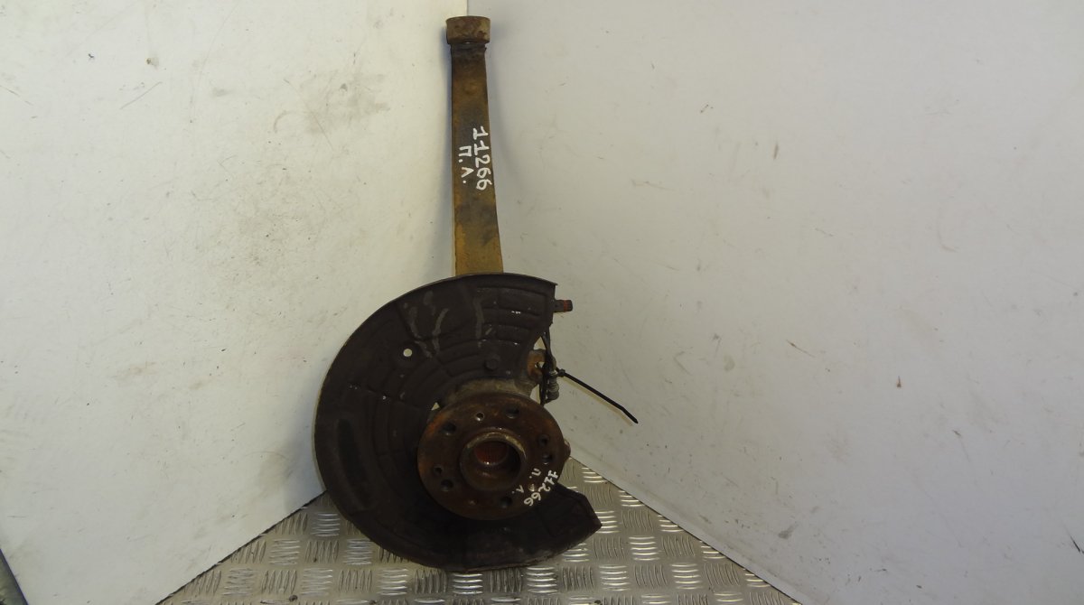 Mercedes-Benz A (W169) Wheel bearing housing — front left Wheel bearing housing — front left — MERCEDES-B...