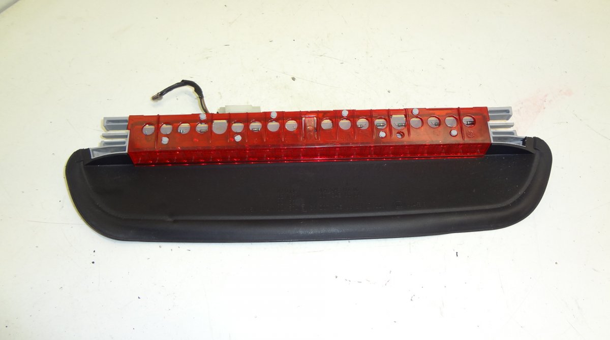BMW 3 (E46) Additional Brake Light