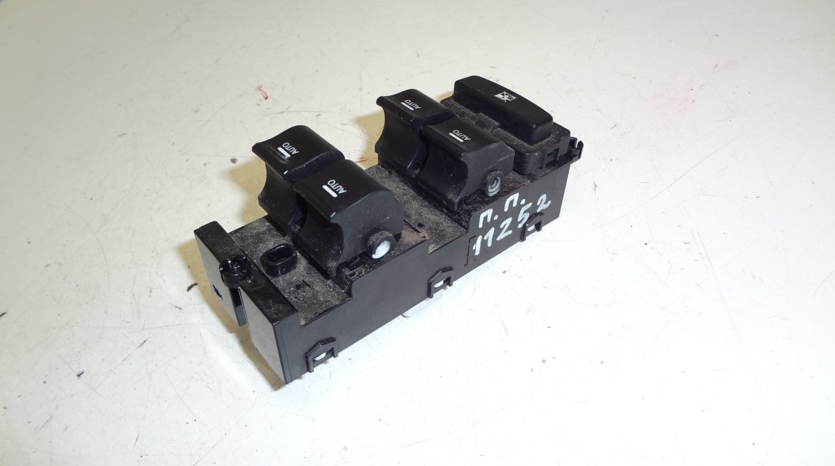 Hyundai i40 Main window switch HYUNDAI i40 (VF) (2011-2019) Main window switch...