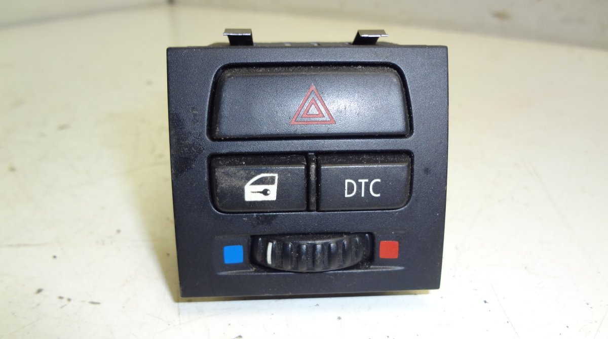 BMW 3 (E46) Hazard switch