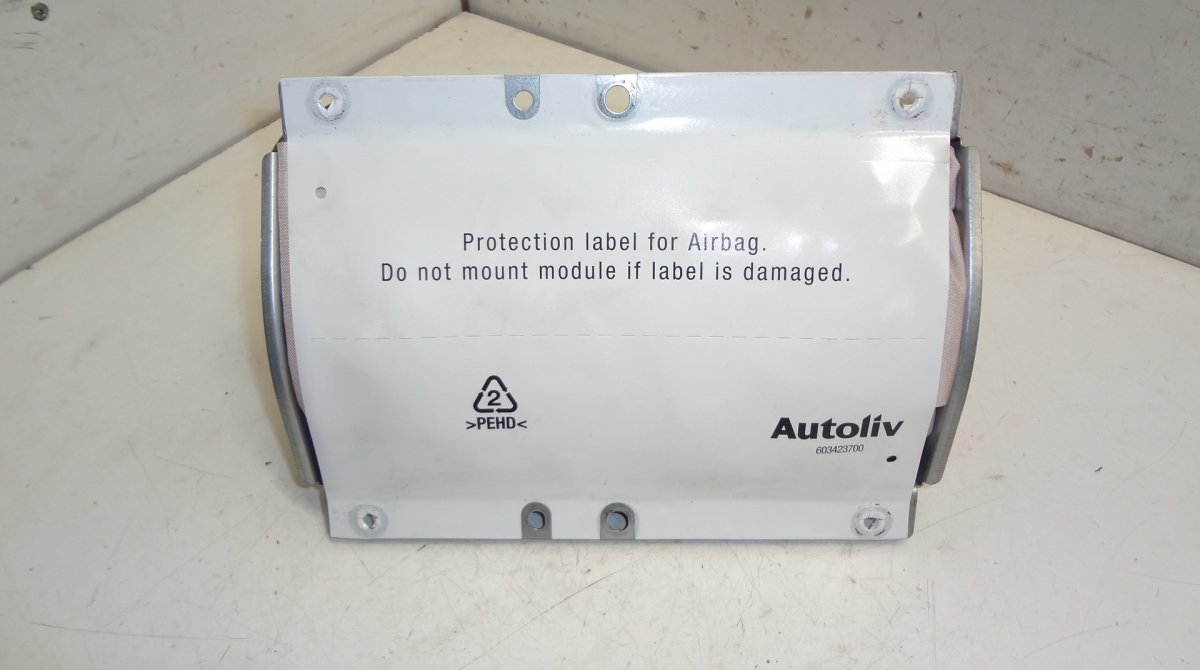 Volvo XC90 passenger airbag VOLVO XC90 I (2002-2014) Passenger Airbag 86232...