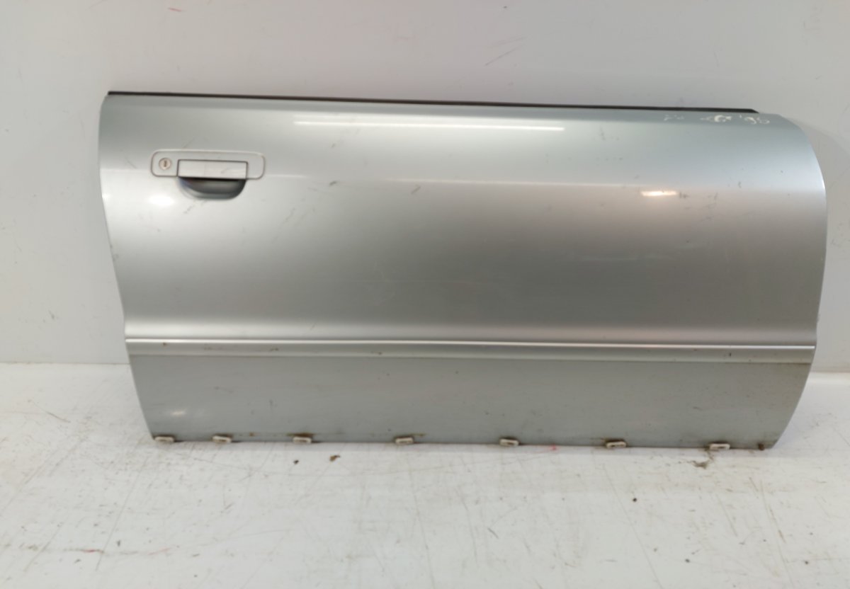 Audi A4 (B5) Front Right Door AUDI A4 (B5) (1994-2001) Front Right Door

Gene...