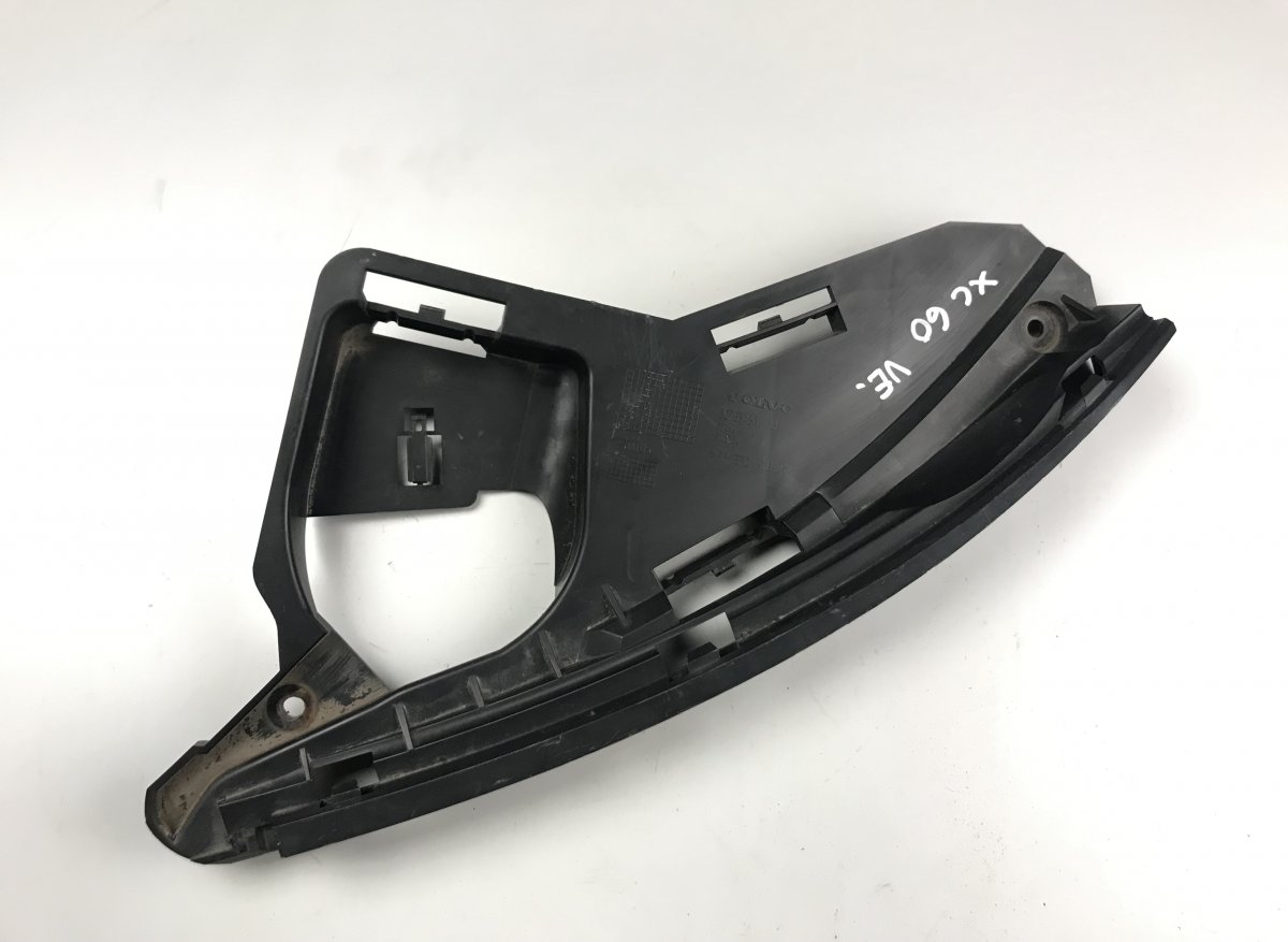 Volvo XC60 Left Headlight Mounting VOLVO XC60 I (2009-2017) Left Headlight Mountin...
