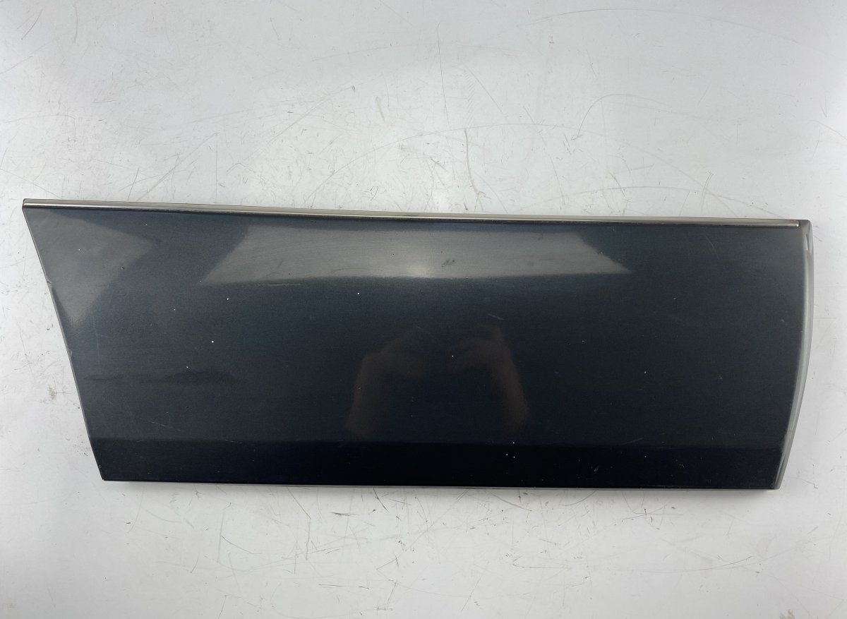 Mercedes-Benz 200 - 500 / E (W124) Door Moulding Rear Right MERCEDES-BENZ E-CLASS (W124) (1985-1996) Door M...