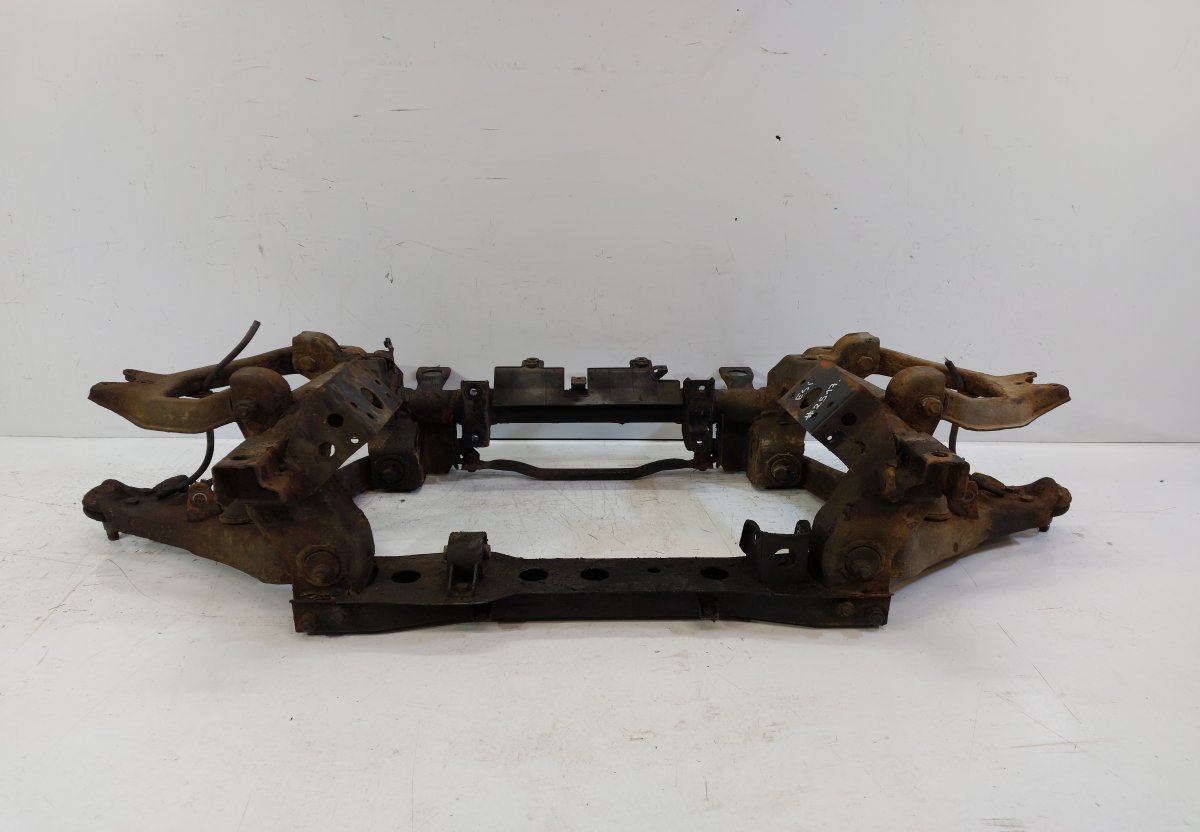 Mitsubishi Pajero Front Axle Beam