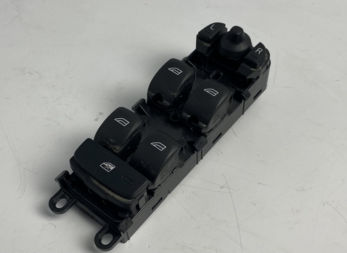 Volvo V40 Main window switch VOLVO V40 (2012-2019) Main window switch 313345...