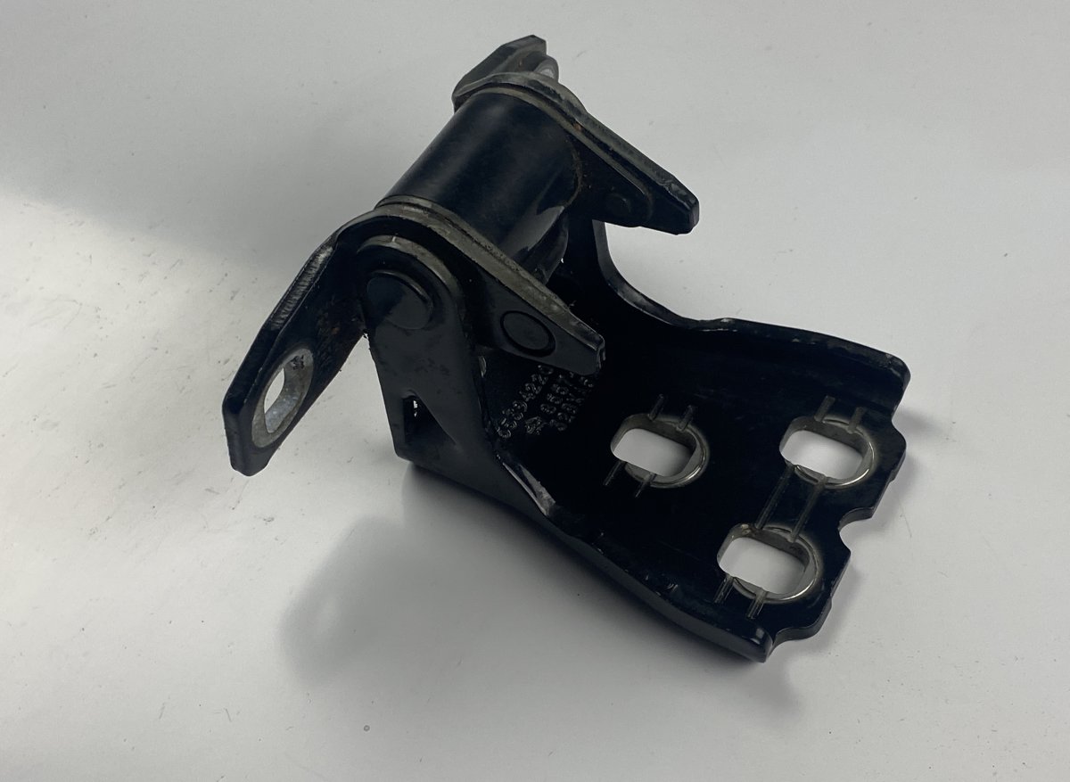Jeep Grand Cherokee (WK) Door Hinge Rear Lower left Door Hinge Rear Lower left — JEEP GRAND CHEROKE...