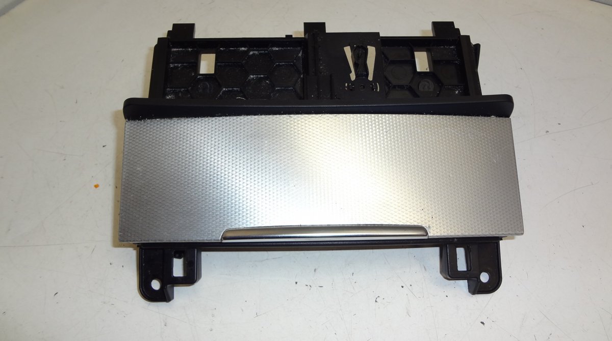 Audi Q7 (4L) Front Ashtray AUDI Q7 (4L) (2006-2015) Front Ashtray 4L085795...