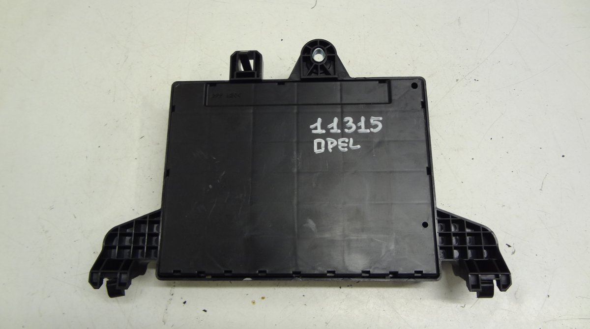 Opel Astra (H) Fuse box OPEL ASTRA J (P10) (2009-2015) Fuse box 3659272...
