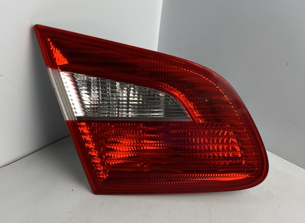 Skoda Superb (3T) Inner tail light, left SKODA SUPERB II (3T4, 3T5) (2008-2015) Inner ta...