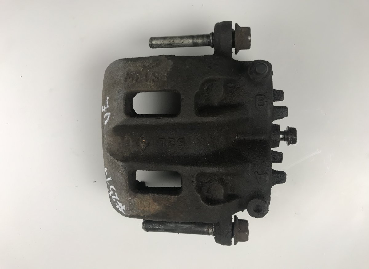 Mitsubishi Pajero Brake caliper Front left