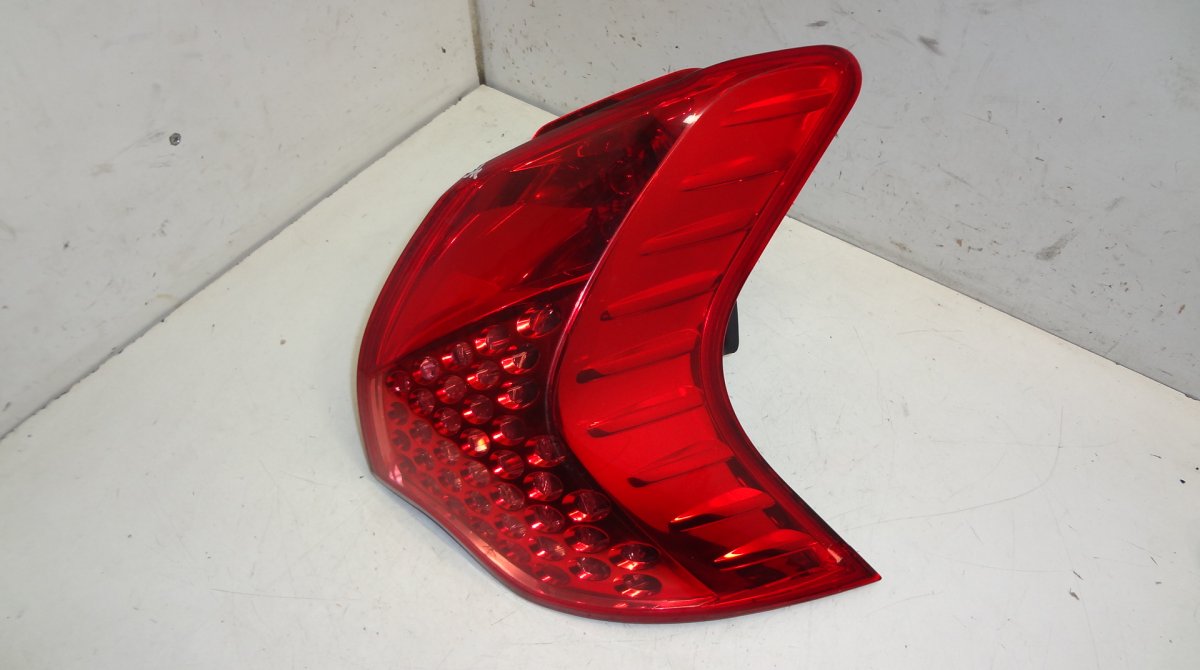 Peugeot 3008 Tail light, right