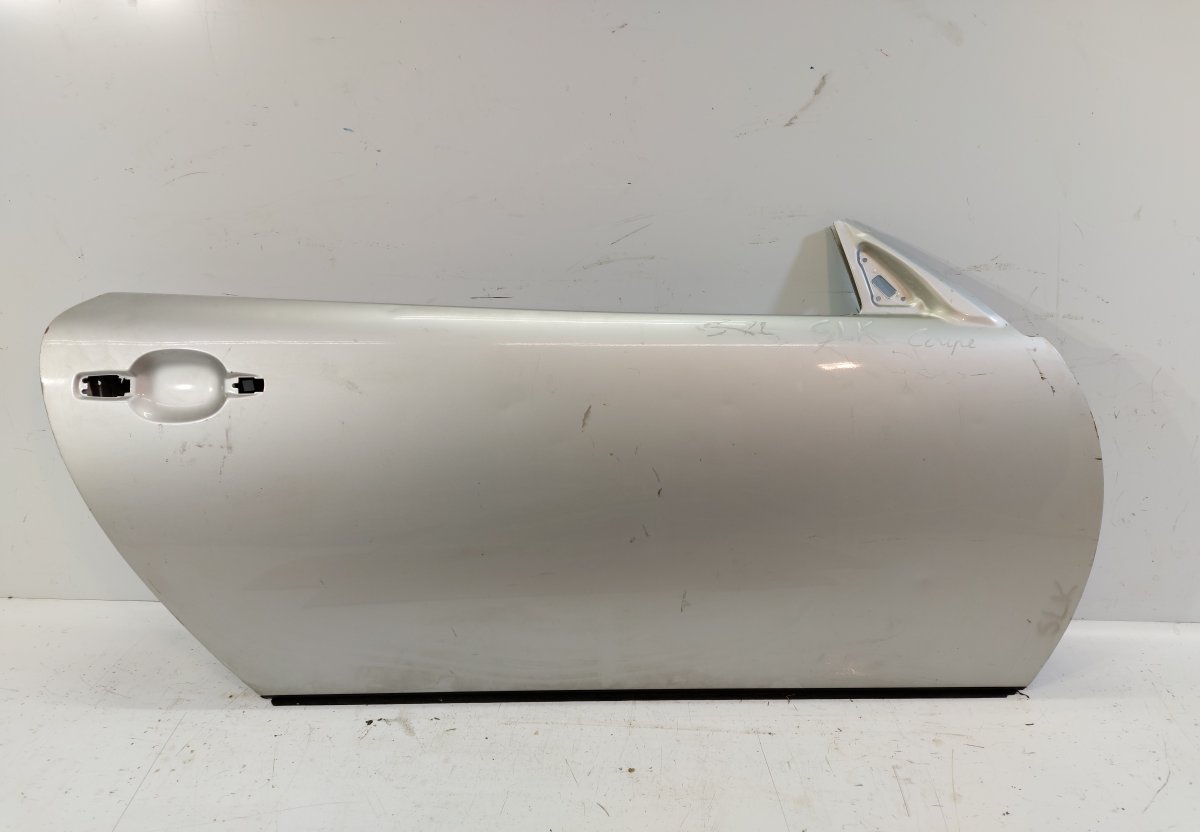 Mercedes-Benz SLK (R171) Door Front Right MERCEDES-BENZ SLK (R171) (2004-2011) Door Front...