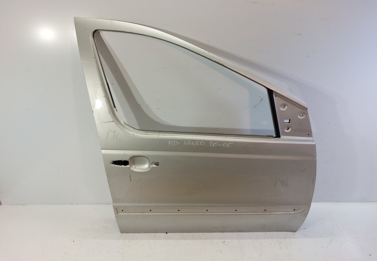 Mercedes-Benz Vaneo (W414) Door Front Right MERCEDES-BENZ VANEO (W414) (2002-2005) Door Fro...