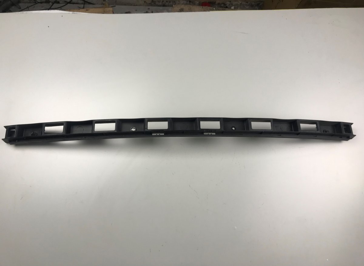 Volkswagen Touran Rear bumper bracket, central VW TOURAN (1T1, 1T2) (2003-2010) Rear bumper br...