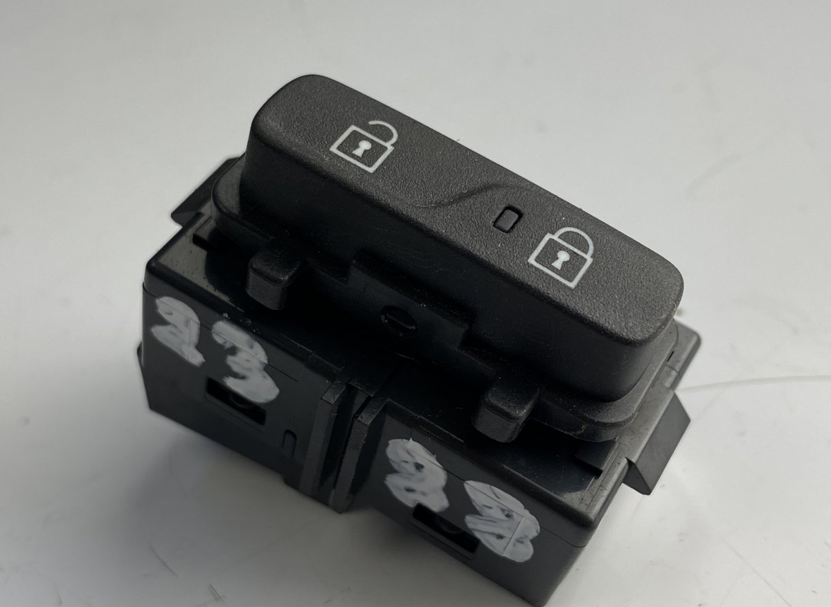 Volvo S60 Central locking Switch VOLVO S60 II / V60 I (2010-2018) Central Lockin...