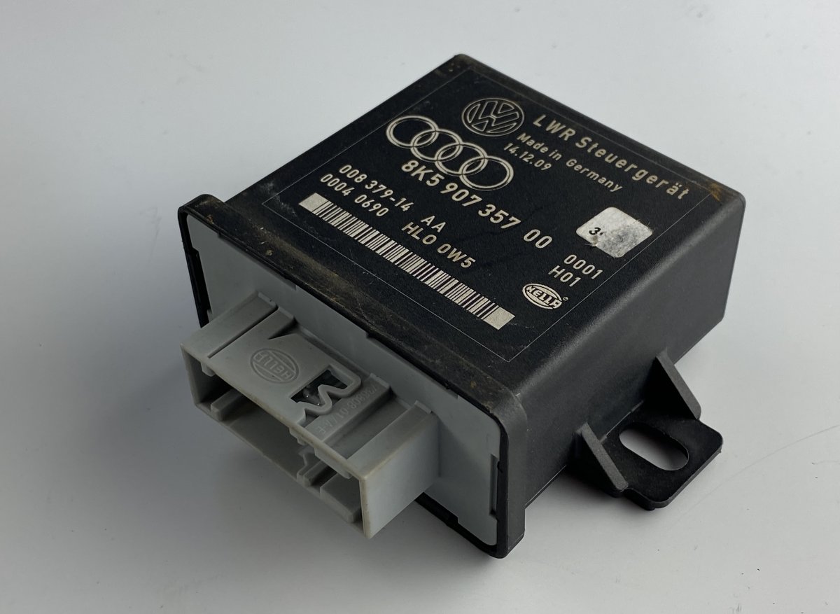 Audi A4 (B8) Lights control unit AUDI A4 / A4 ALLROAD (B8) (2007-2015) Lights co...