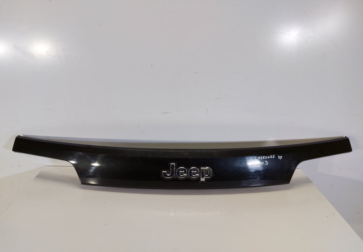 Jeep Grand Cherokee (WK) Bootlid / tailgate reflector panel JEEP GRAND CHEROKEE IV (WK, WK2) (2010-2021) Bo...
