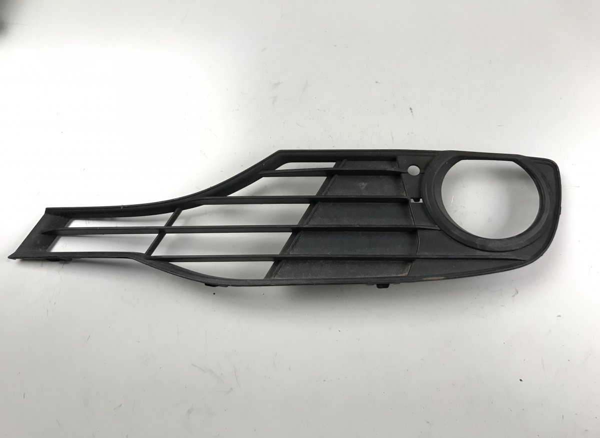 BMW 3 (E90 / E91 / E92 / E93) Front Bumper Grille Left BMW 3 (F30, F31, F80) (2011-2019) Front Bumper ...