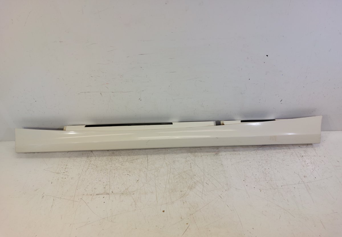BMW 1 (E81 / E82 / E87 / E88) Left Side Skirt BMW 1 (E81, E82, E87, E88) (2003-2013) Left Sid...
