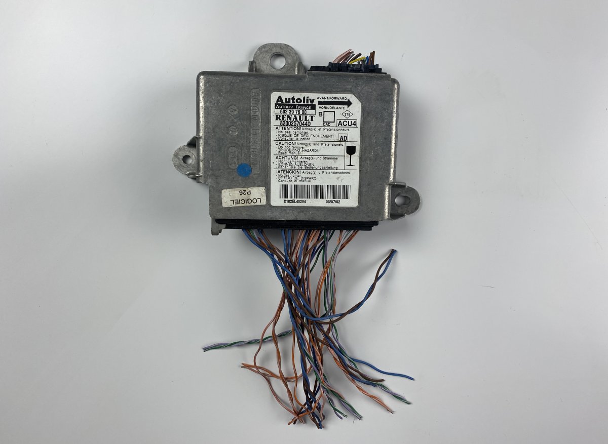 Renault Megane Airbag Control Unit RENAULT MEGANE II (2002-2008) Airbag Control Un...