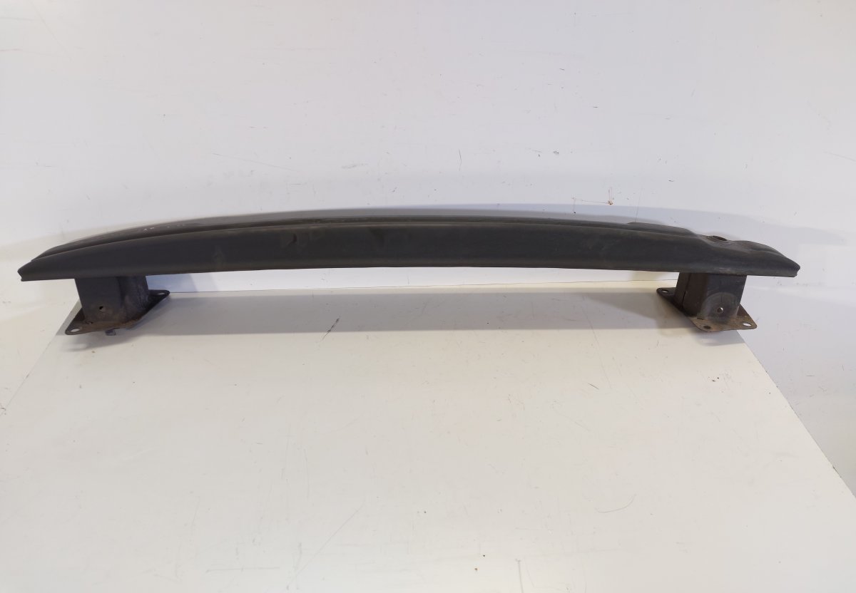 Volkswagen Passat задний бампер, штифт VW PASSAT B6 (3C) (2005-2010) Rear bumper beam
...